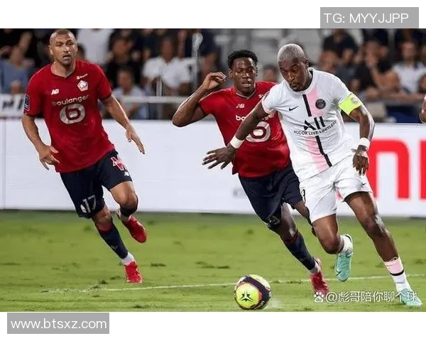 最激烈的足球明星赛盛况空前球迷热情高涨激情四溢的足球盛宴